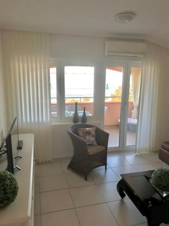 Apartment Marie Vrsi