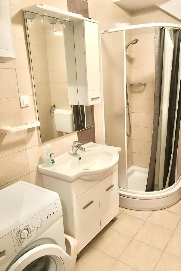 Apartment Marie Vrsi 0*,  Croatia