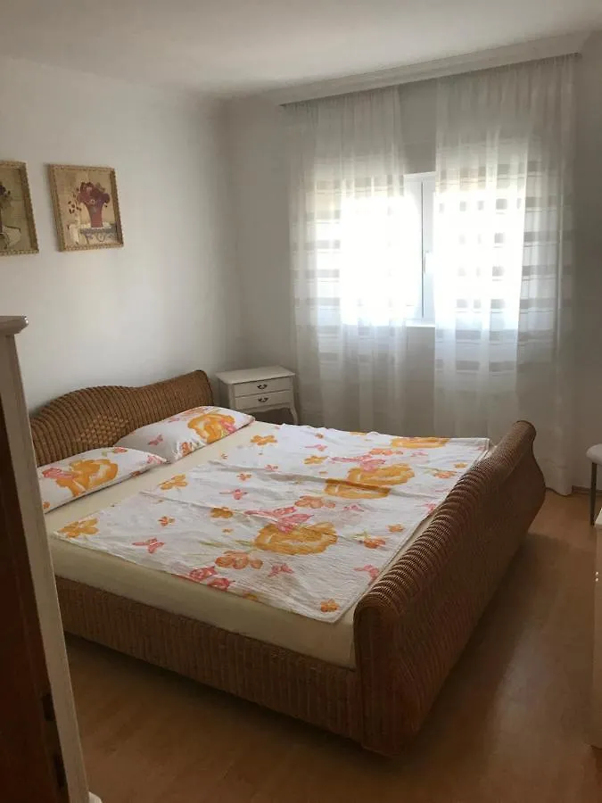Apartment Marie Vrsi