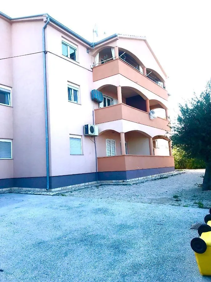 Apartment Marie Vrsi