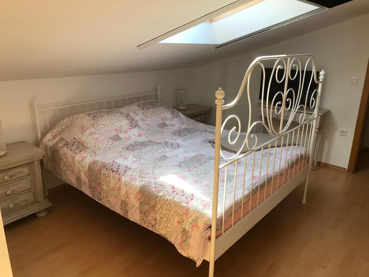 Apartment Marie Vrsi